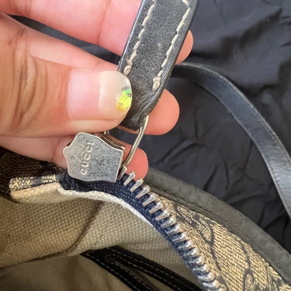 FIRM | Authentic GG Canvas Supreme small tote - Picture 15 of 16